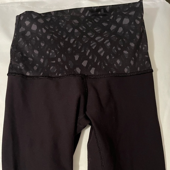 Lululemon All The Right Places Hi Rise Leggings - Picture 8 of 13